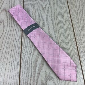 622 - Michael Kors Thanet Grid Tie Pink 650 2MKC23-5021 Silk Blend $69.50